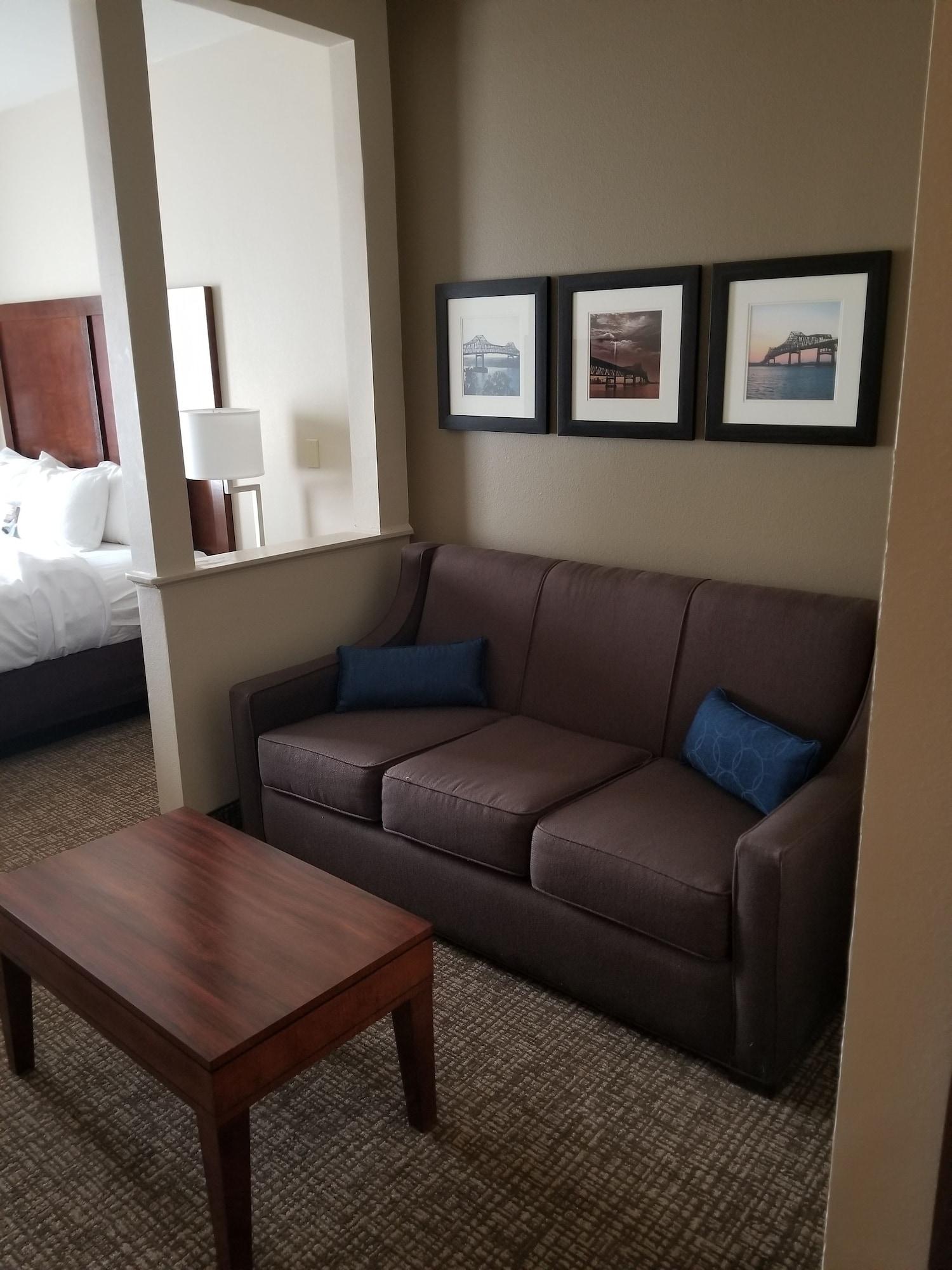 Sonesta Essential - Baton Rouge Airport Hotel Bagian luar foto