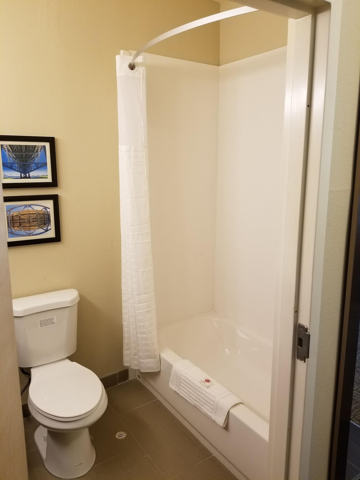 Sonesta Essential - Baton Rouge Airport Hotel Bagian luar foto