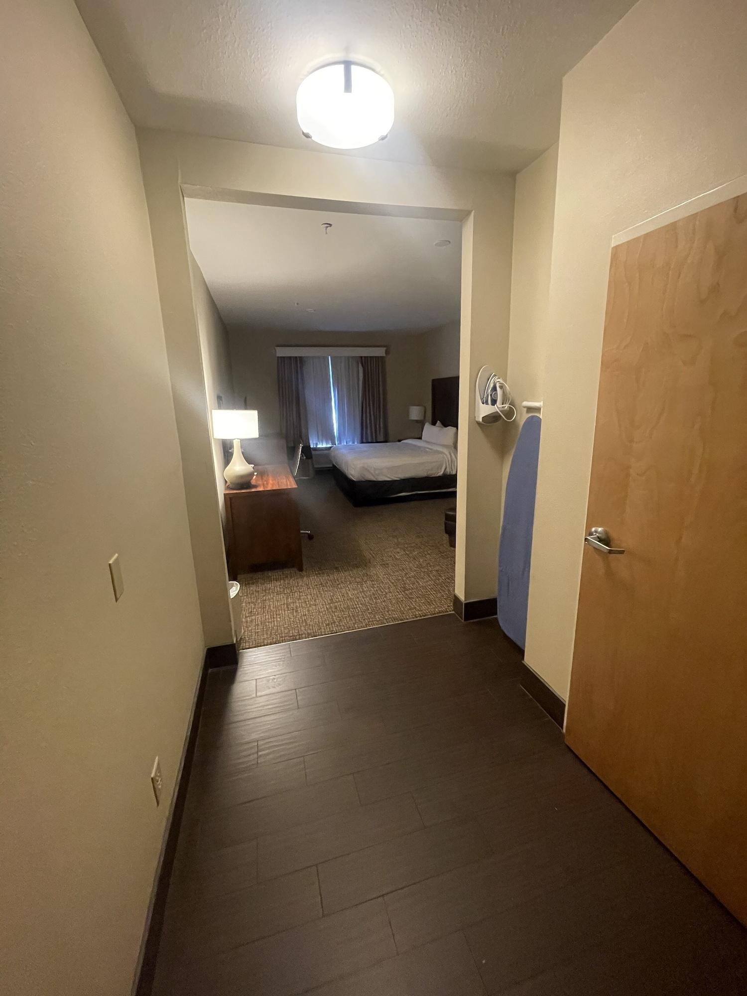 Sonesta Essential - Baton Rouge Airport Hotel Bagian luar foto
