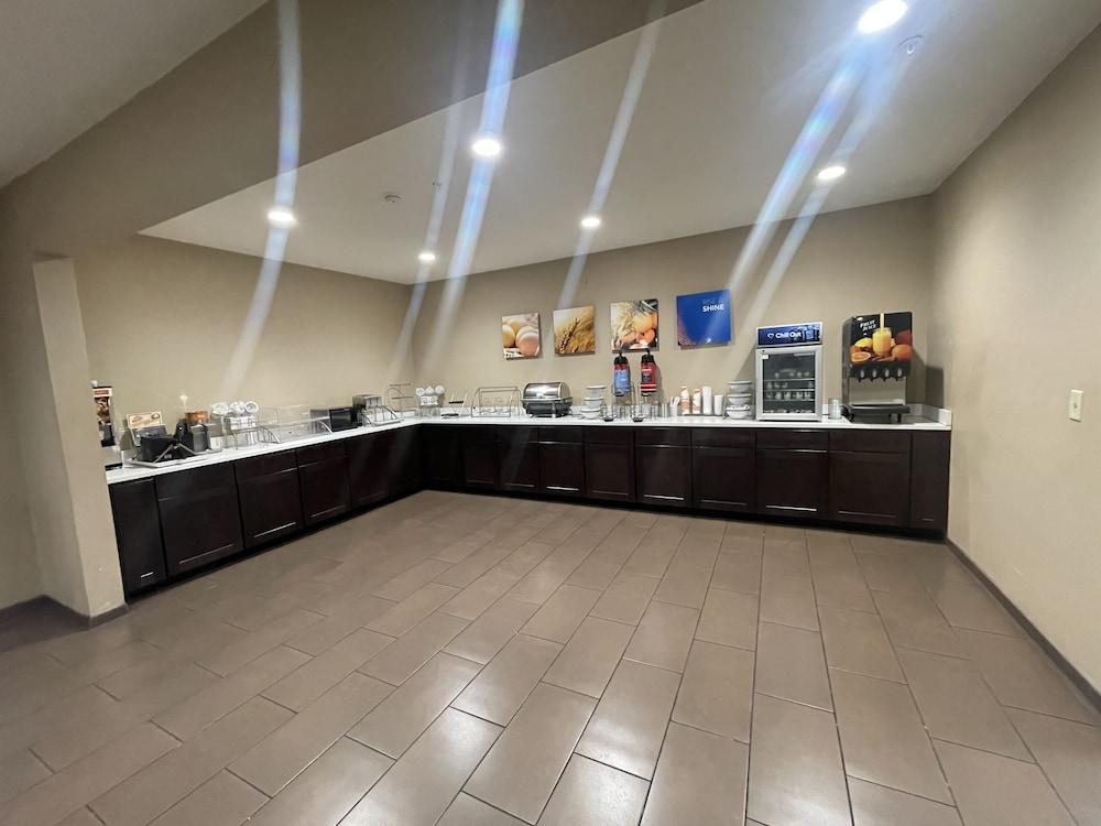 Sonesta Essential - Baton Rouge Airport Hotel Bagian luar foto
