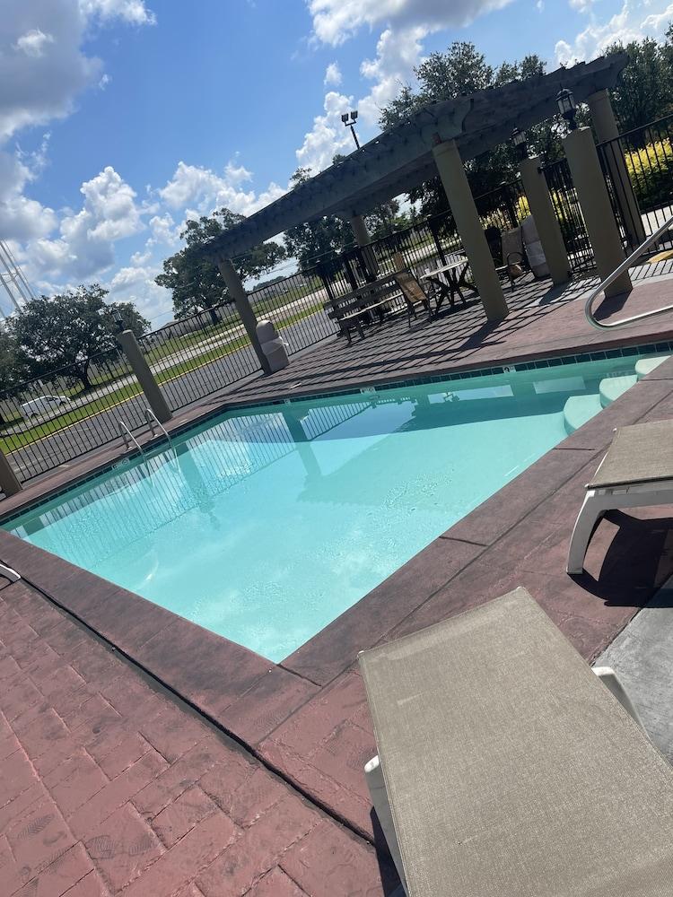 Sonesta Essential - Baton Rouge Airport Hotel Bagian luar foto