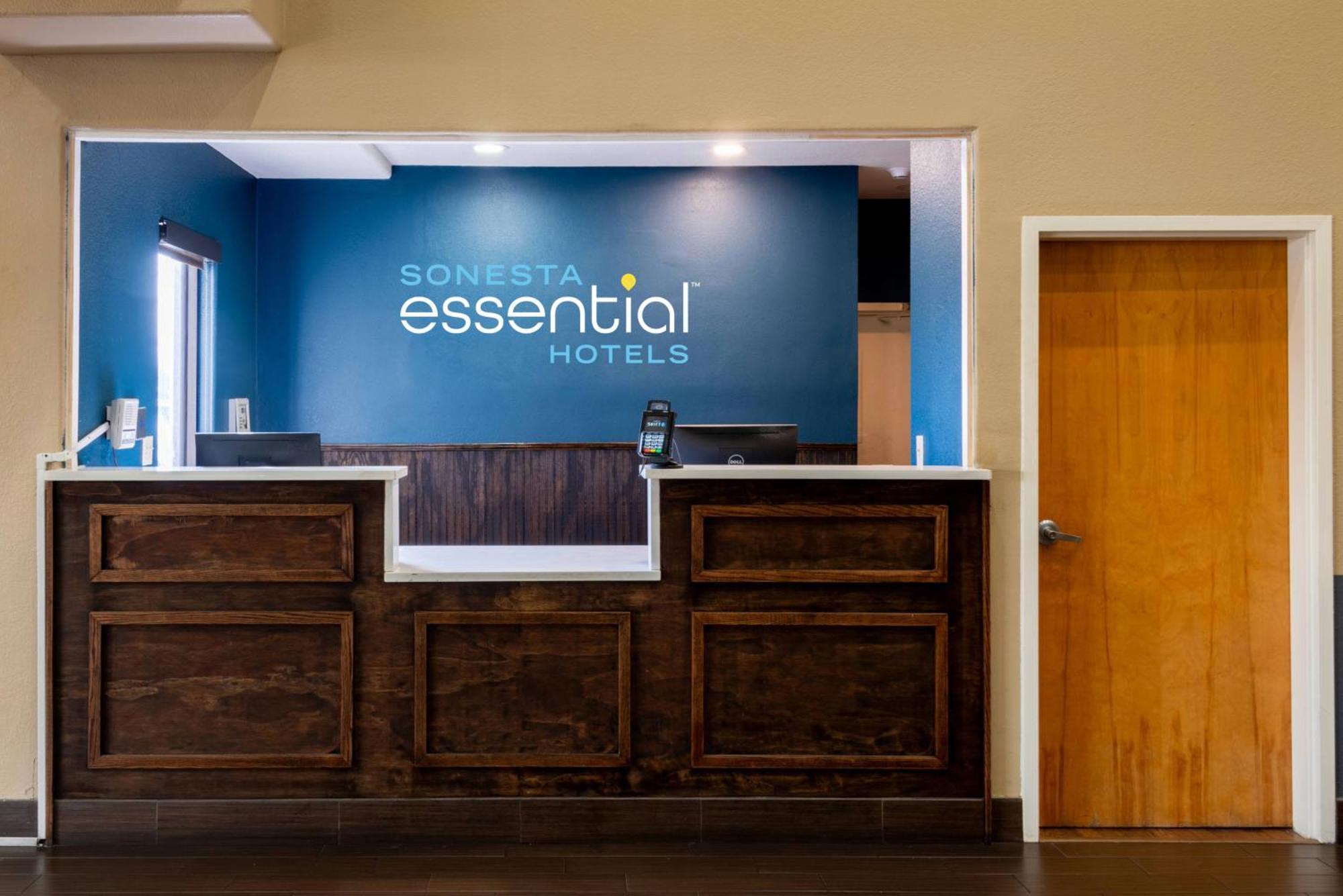 Sonesta Essential - Baton Rouge Airport Hotel Bagian luar foto
