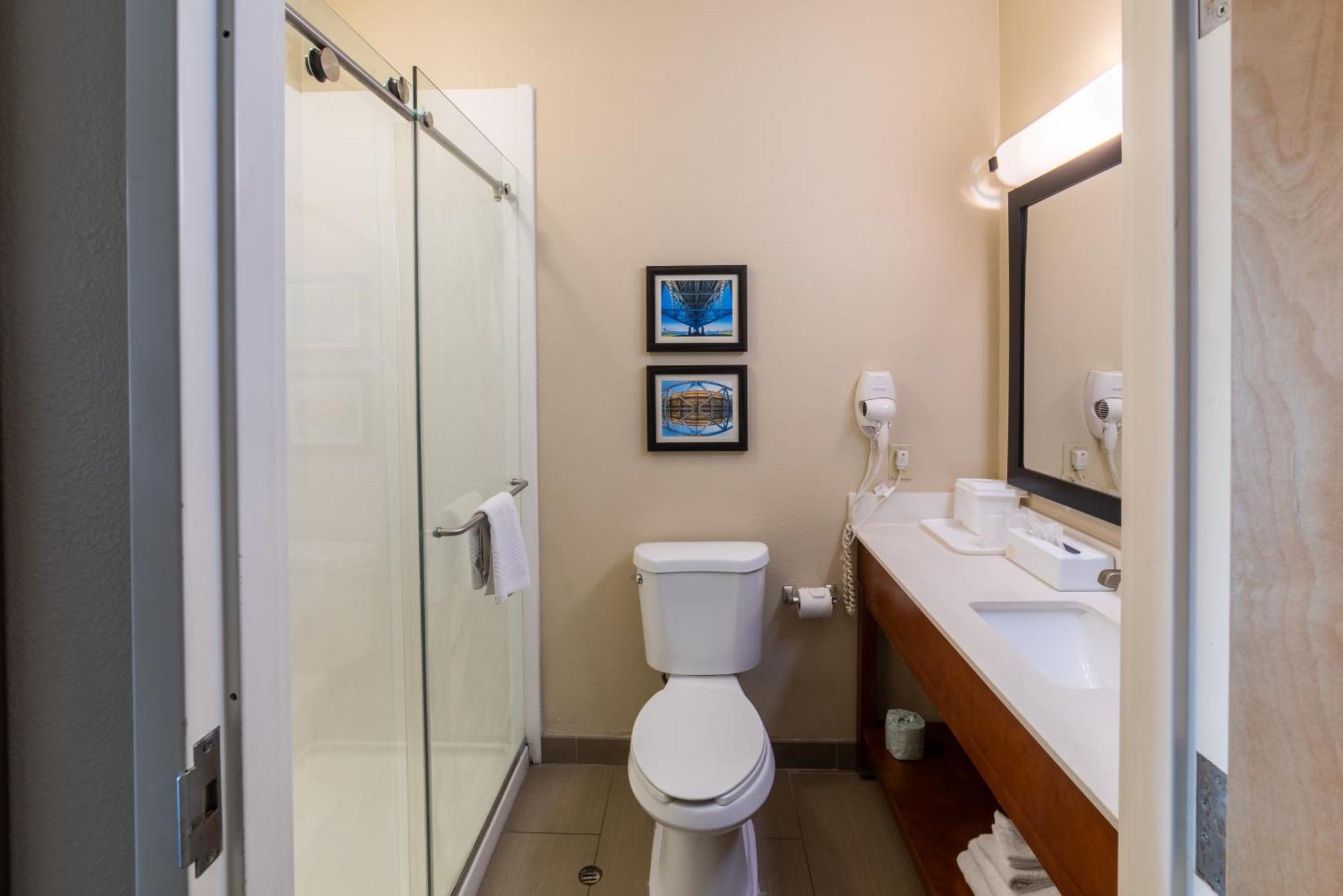 Sonesta Essential - Baton Rouge Airport Hotel Bagian luar foto