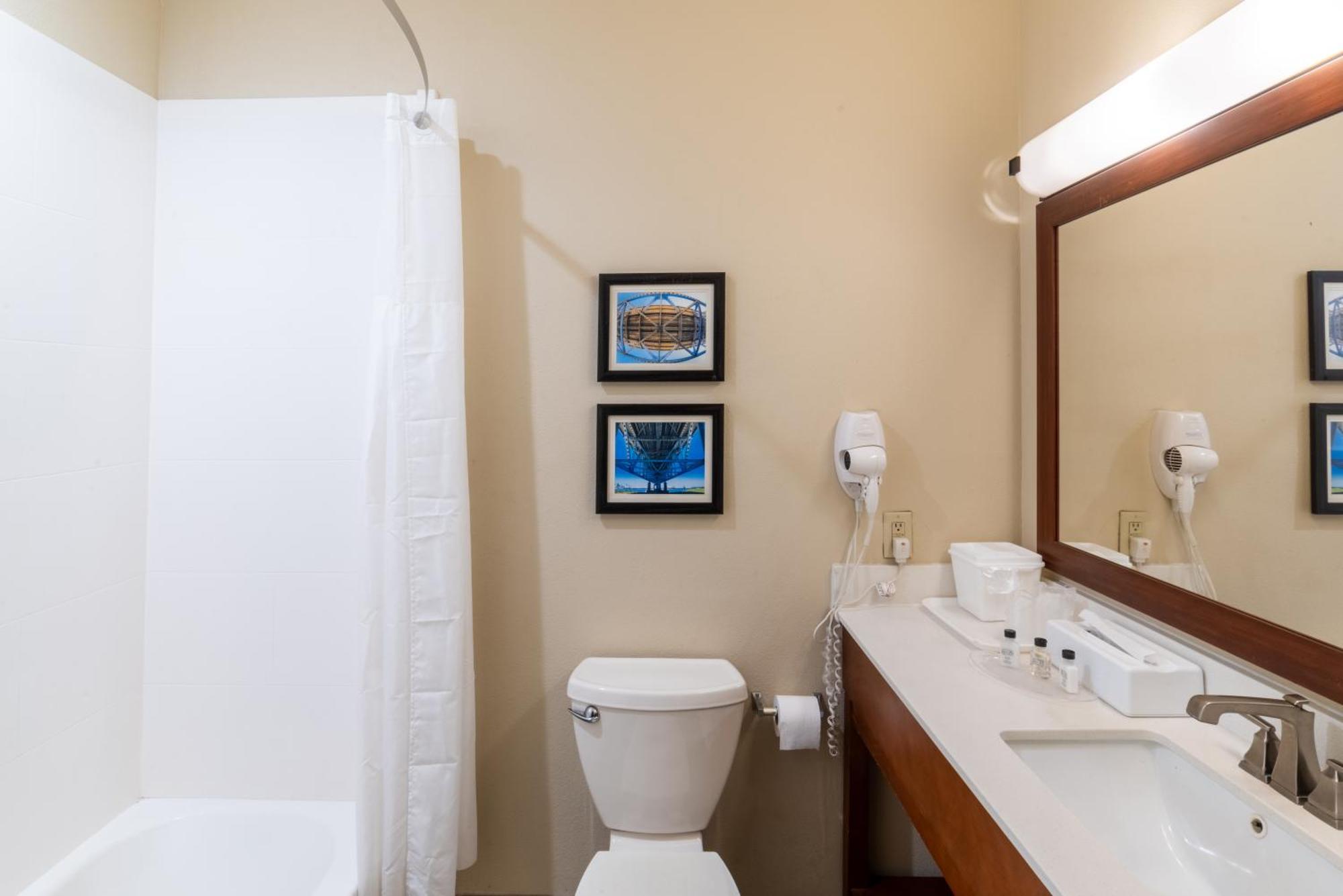Sonesta Essential - Baton Rouge Airport Hotel Bagian luar foto