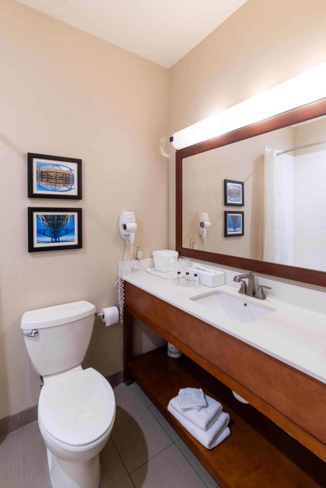 Sonesta Essential - Baton Rouge Airport Hotel Bagian luar foto